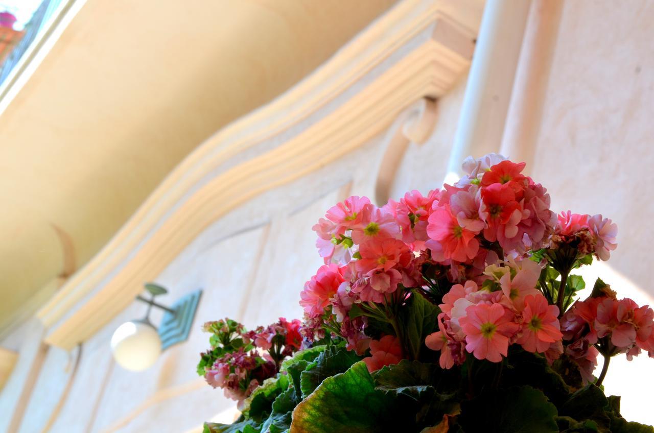 Inn Liberty Giarre Bagian luar foto